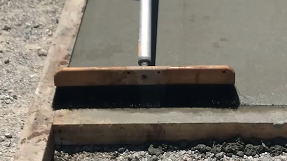 Concrete finisher machine